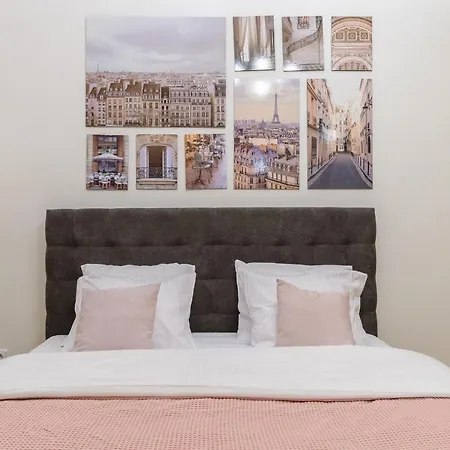 Apartment Spacious 3-Room Apartment I Center I Palladium Mall Prague