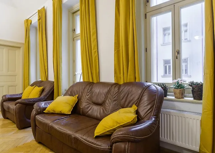 Superb Near Dlouha Street * Prag